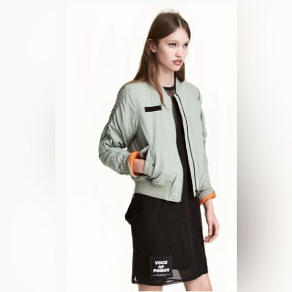 H&M Divided Dusky Green Long Sleeve Streetwear Bomber Jacket W/ Braces Size 12 - Picture 1 of 12